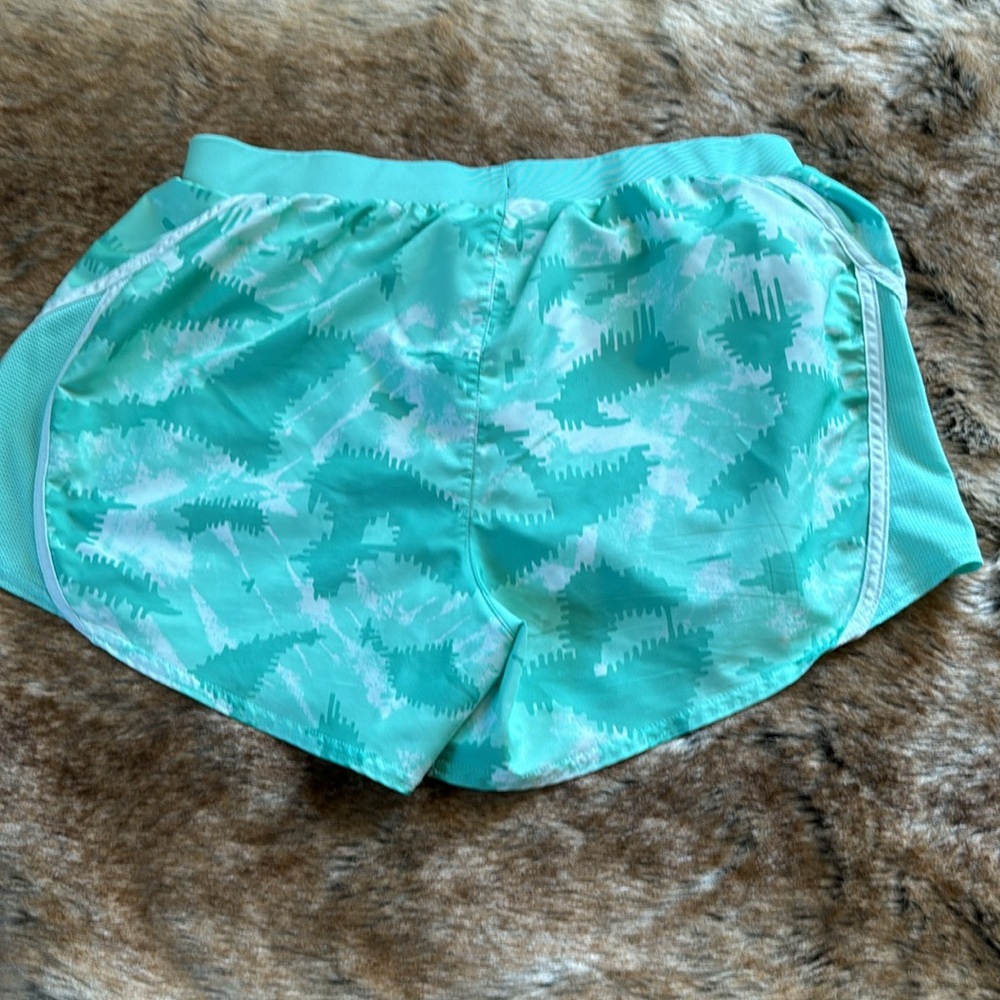 Medium Under Armour Shorts